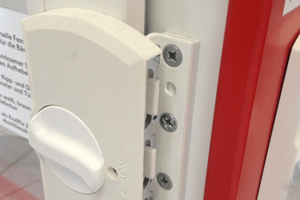 Die Sicherheit von Fenstern kann durch Sicherheitstechnik verstärkt werden, finden Sie heraus worauf es dabei ankommt!